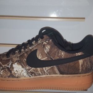 Meet your Posher, Lamont